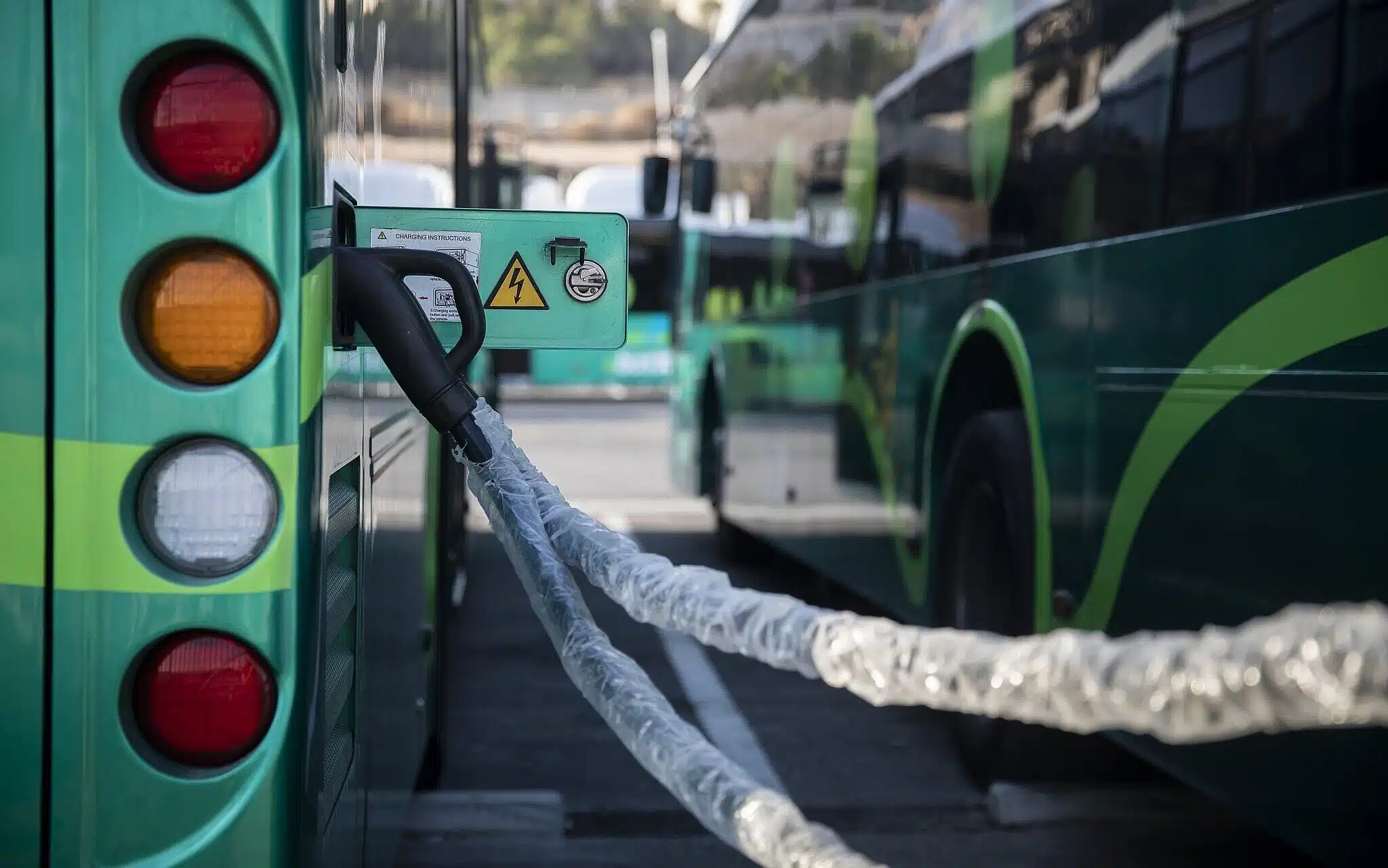 Новые электроавтобусы в Иерусалиме фото