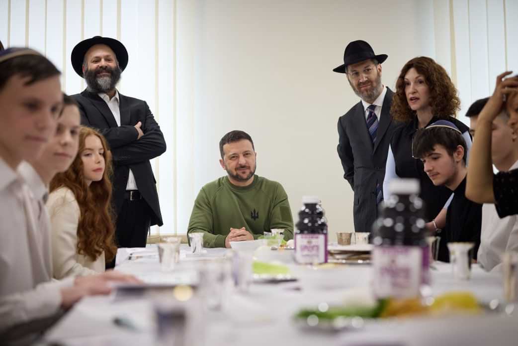 Зеленский в еврейской школе фото