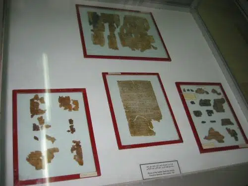 Фрагменты свитков Мертвого моря фото