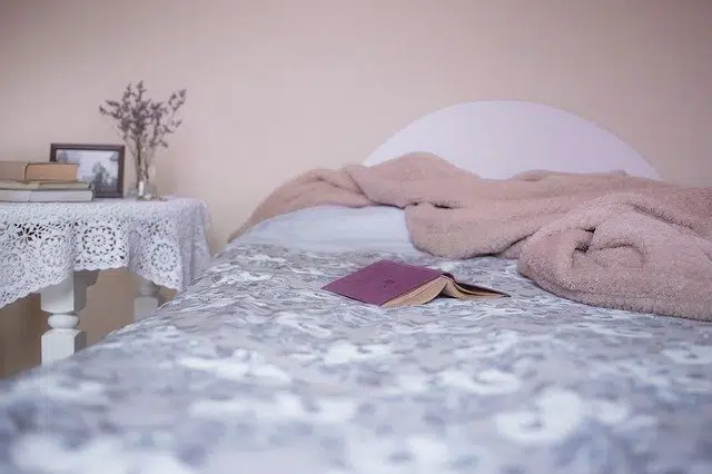 кровать сон фото