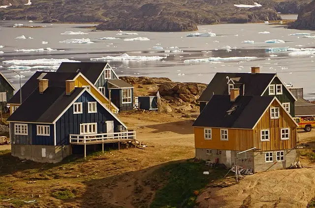 Гренландия хочет ограничить наплыв туристов: в чем причина 02.05.2024