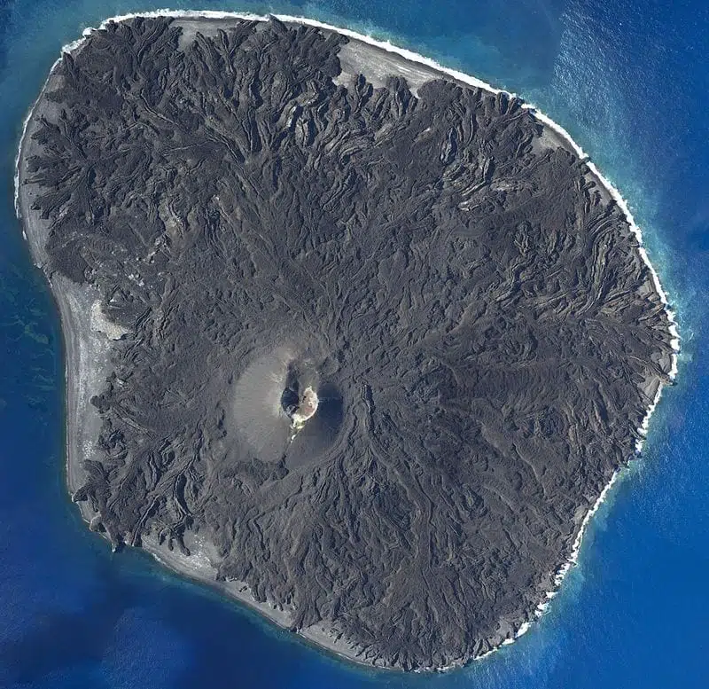Вулканический остров фото