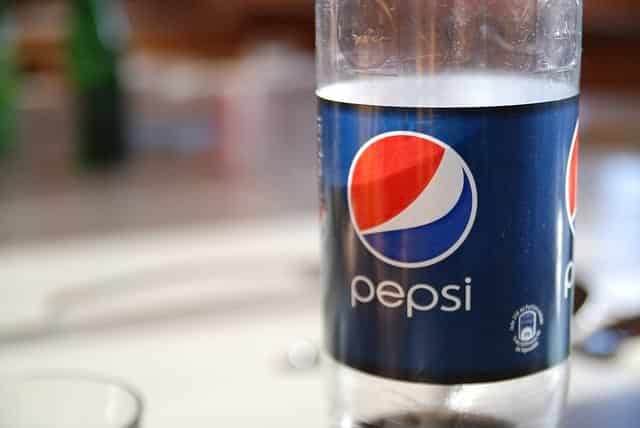 Бутылка Pepsi изображение