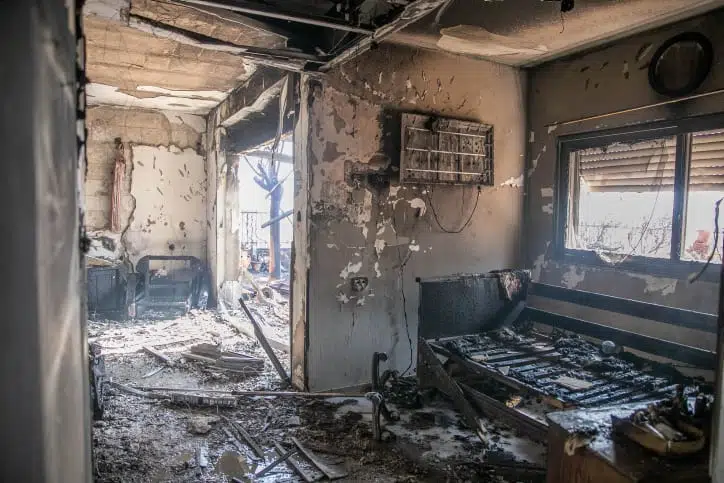 дом пострадавший от пожара израиль фото
