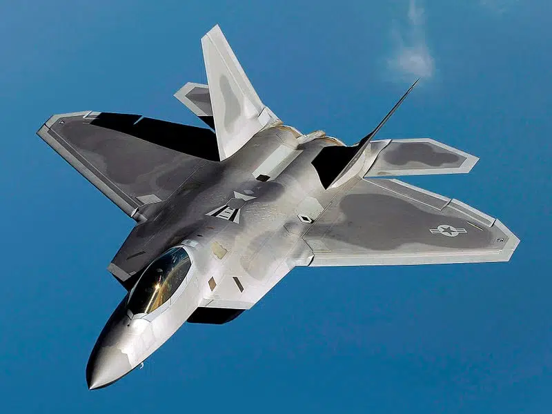 истребитель F-22 Raptor фото