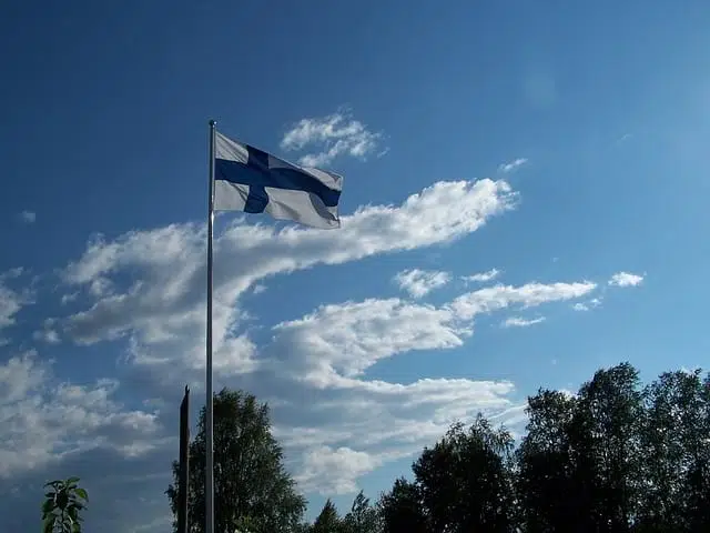 Флаг Финляндии фото