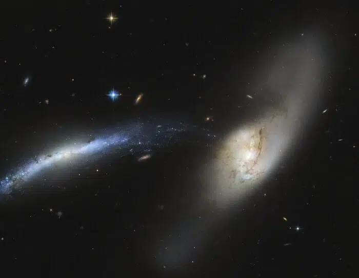 слияние двух галактик фото