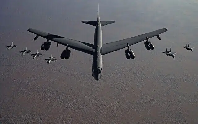 бомбардировщик b-52 сша фото
