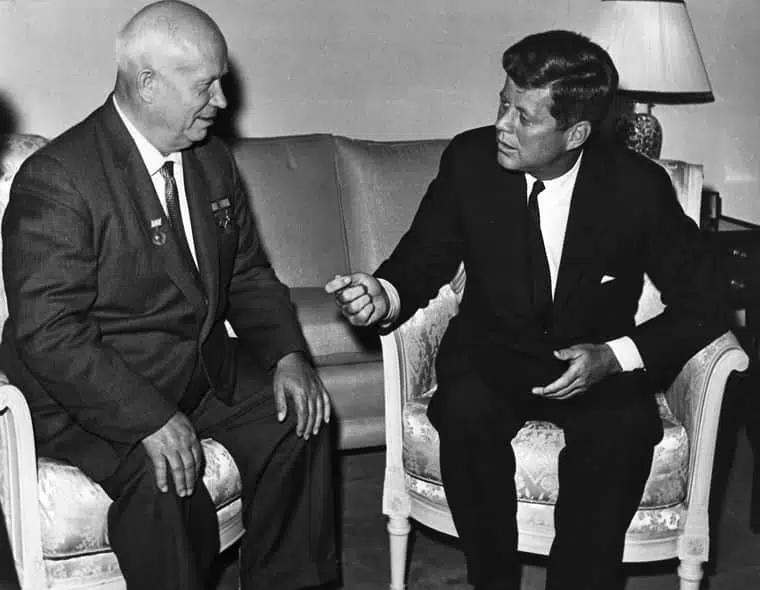 Джон Кеннеди и Никита Хрущев фото