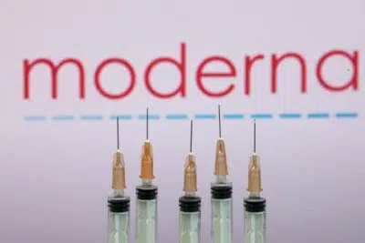 Вакцина Moderna фото