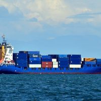 Торговое судно фото