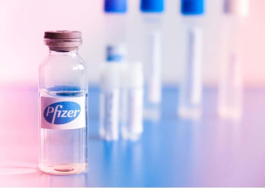 Вакцина Pfizer фото