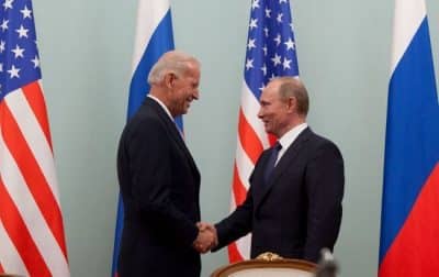 Байден и Путин договорились провести саммит по украинскому кризису