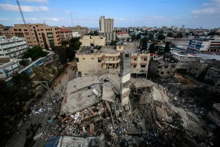 Разрушения в Газе после авиаударов фото