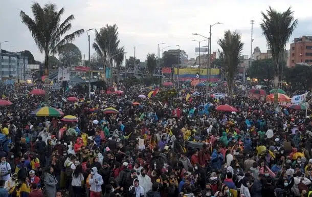 Протесты в Колумбии фото