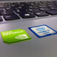 Компании NVidia и Intel фото