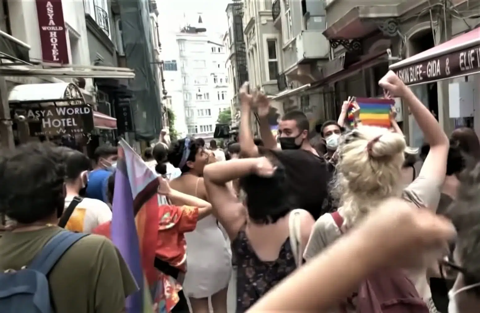ЛГБТ парад Турция фото