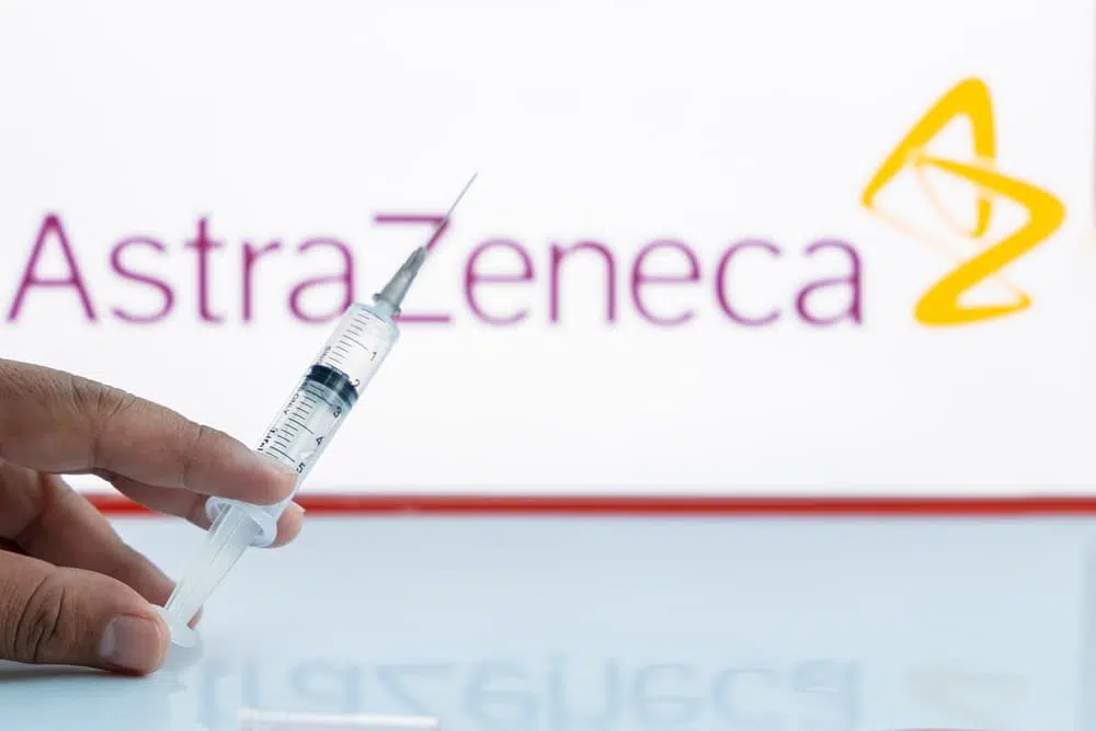 AstraZeneca вакцина фото