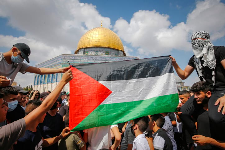 протест палестинцев на храмовой горе фото