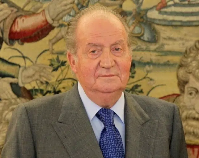 Экс-король Испании Хуан Карлос I фото
