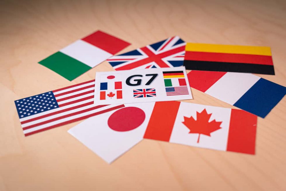 Флаги стран Большой Семерки G7 фото