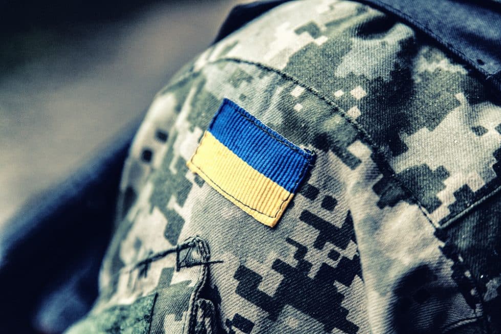 шеврон с флагом украины фото