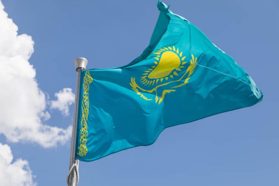 Флаг Казахстана фото