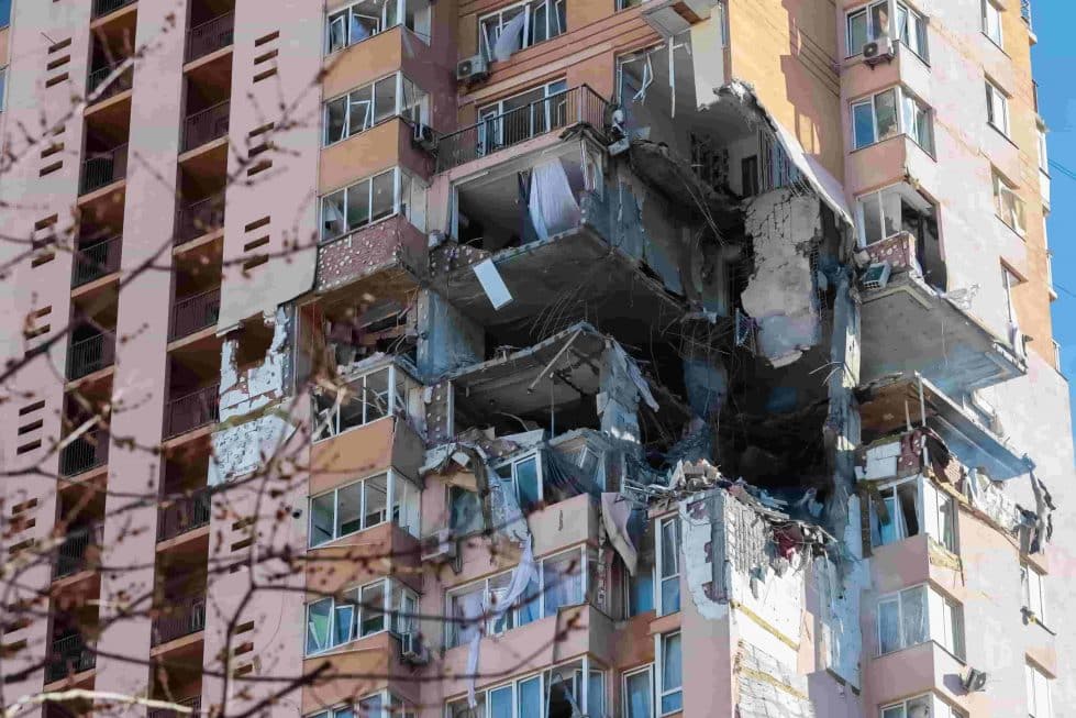 Взрыв жилого дома в Киеве фото