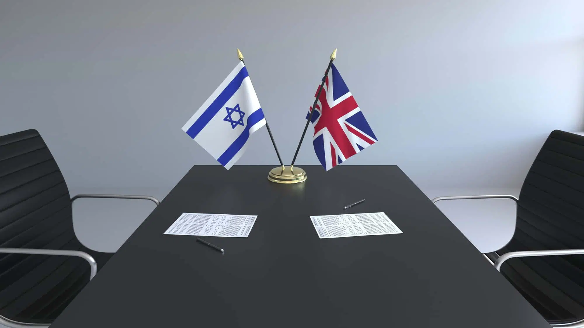 Флаги Великобритании и Израиля фото