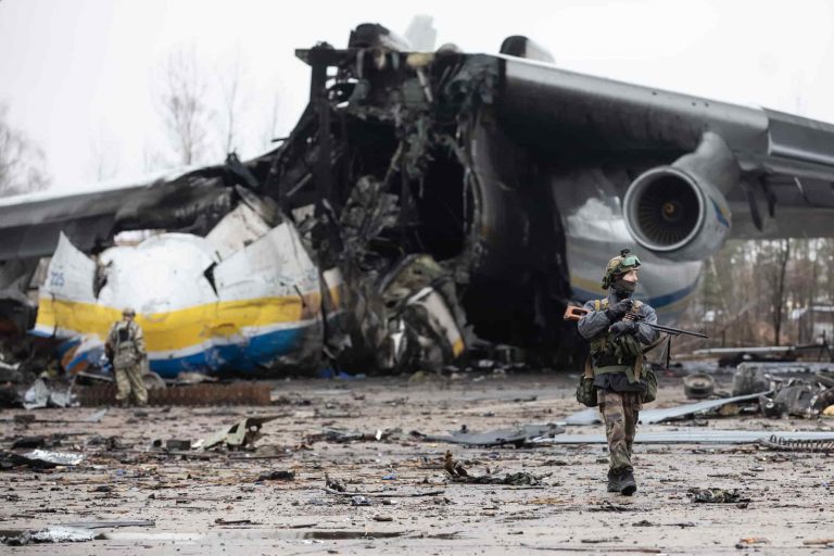 Уничтоженный самолет "Мрия" война в Украине фото