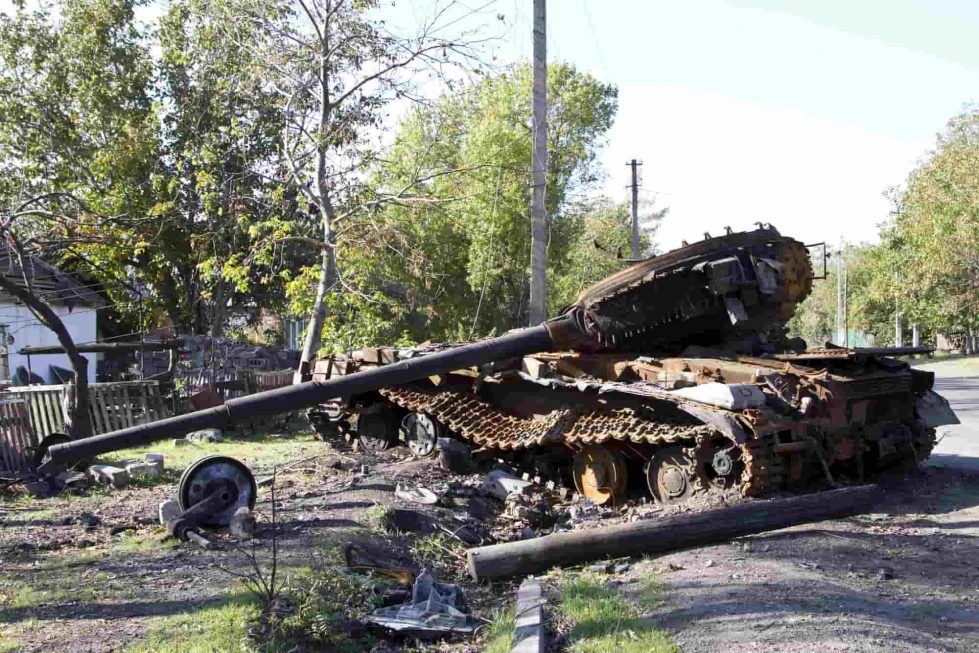 уничтоженный танк. война в украине фото