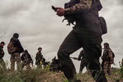Бойцы ВСУ показали, как уничтожили российский РЭБ, которым "прикрывались" оккупанты