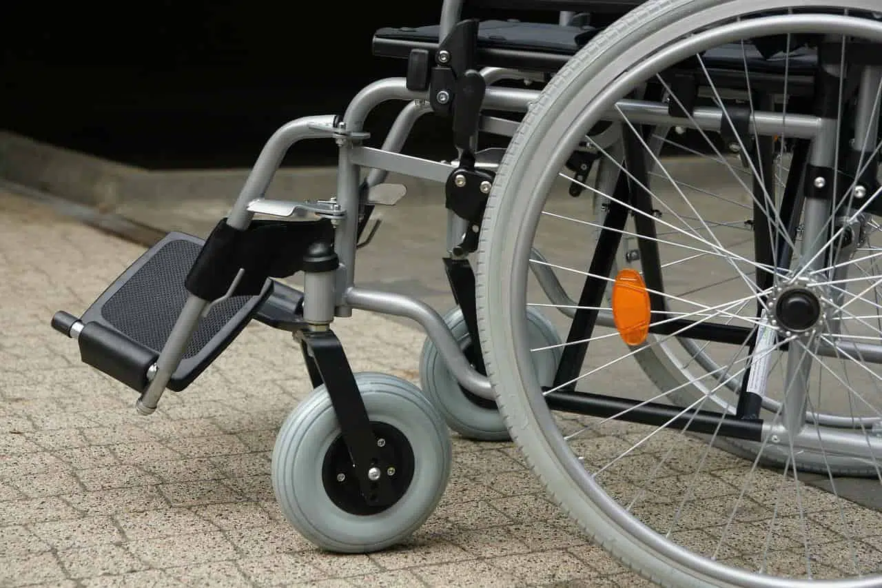 Инвалидная коляска фото