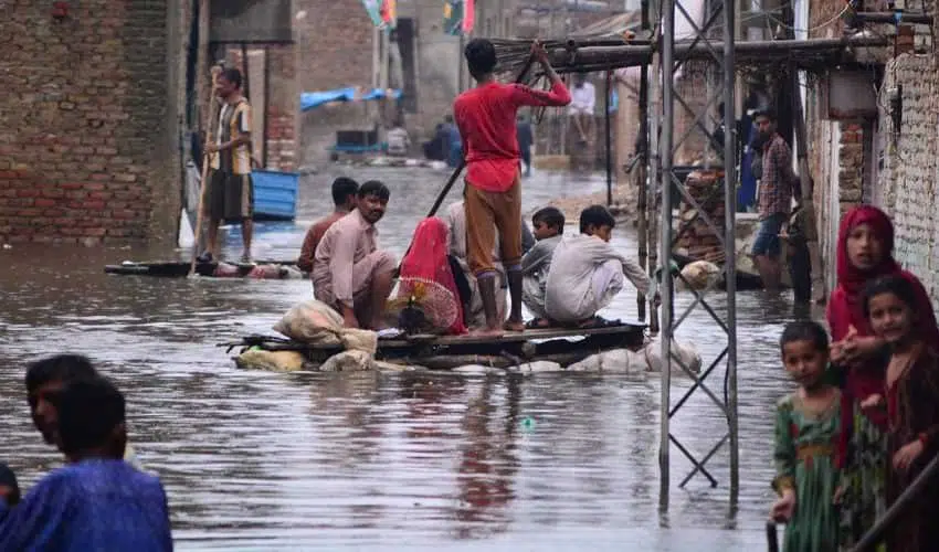 Наводнение в Индии фото