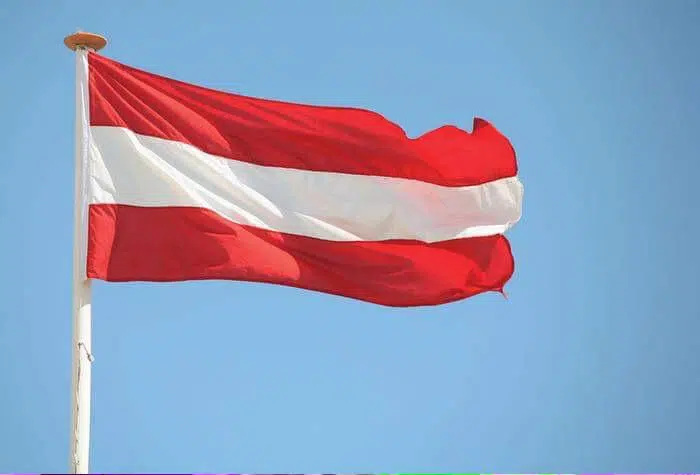Флаг Австрии фото