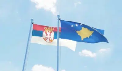 Флаги Сербии и Косово фото
