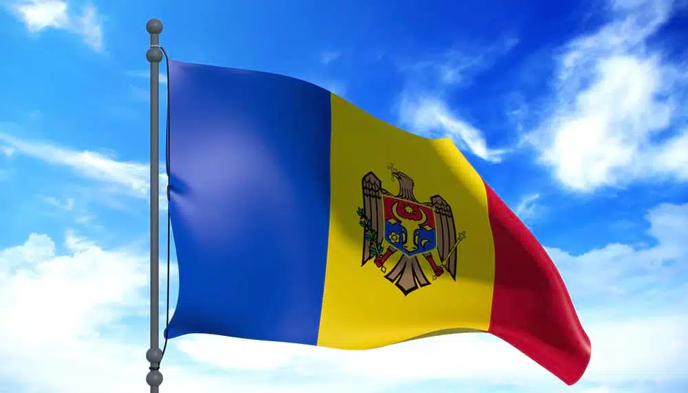 Флаг Молдовы фото