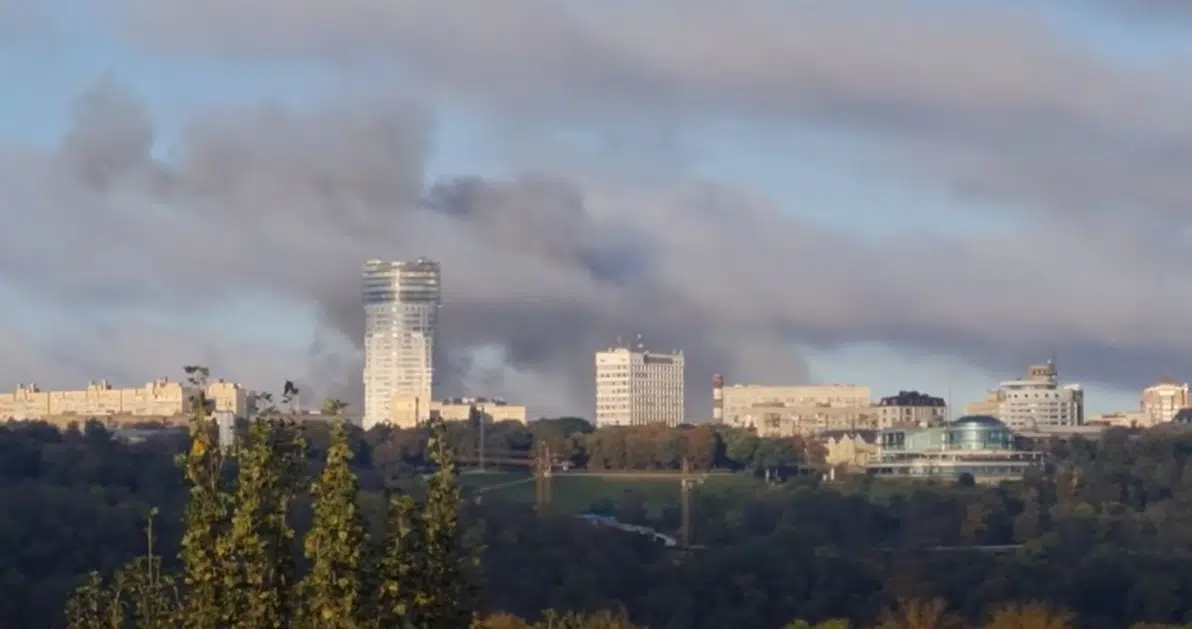 Ракетные обстрелы Киев скриншот