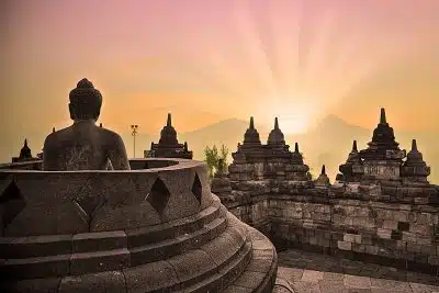 Храм Будды Индонезия фото