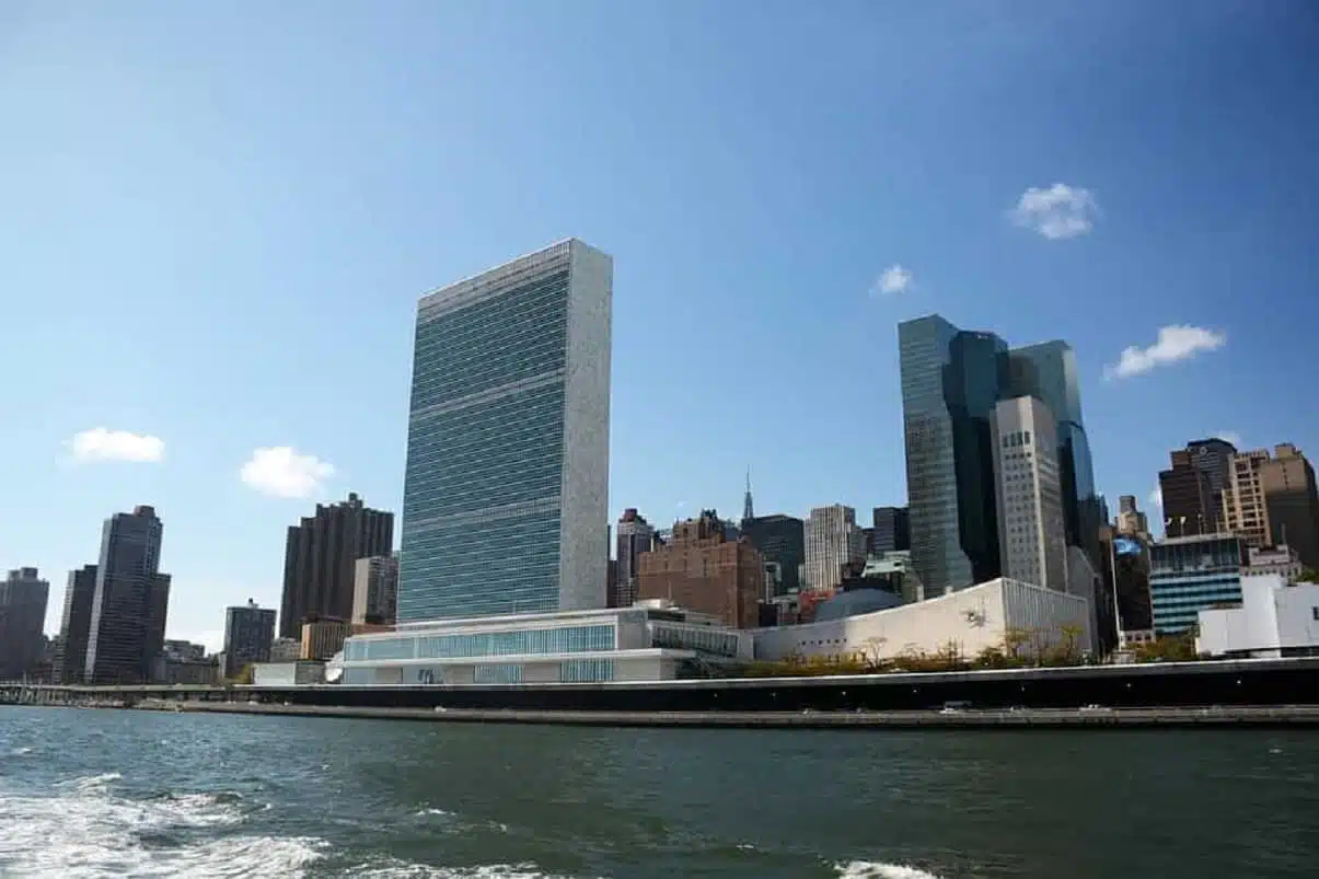 Здание ООН фото