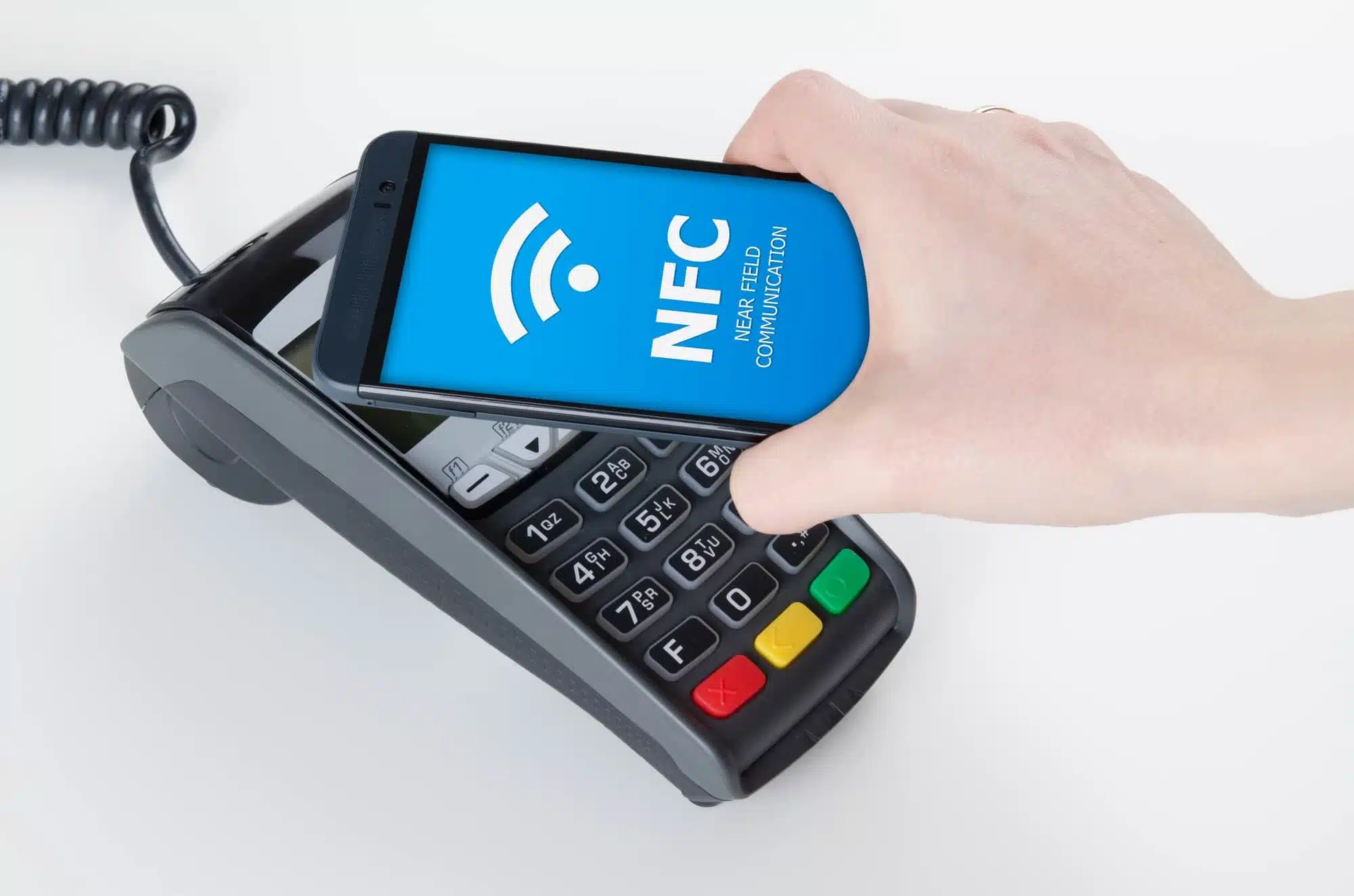 NFC оплата смартфон фото