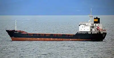 грузовое судно фото