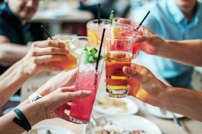 Три напитка, ускоряющие преждевременное старение