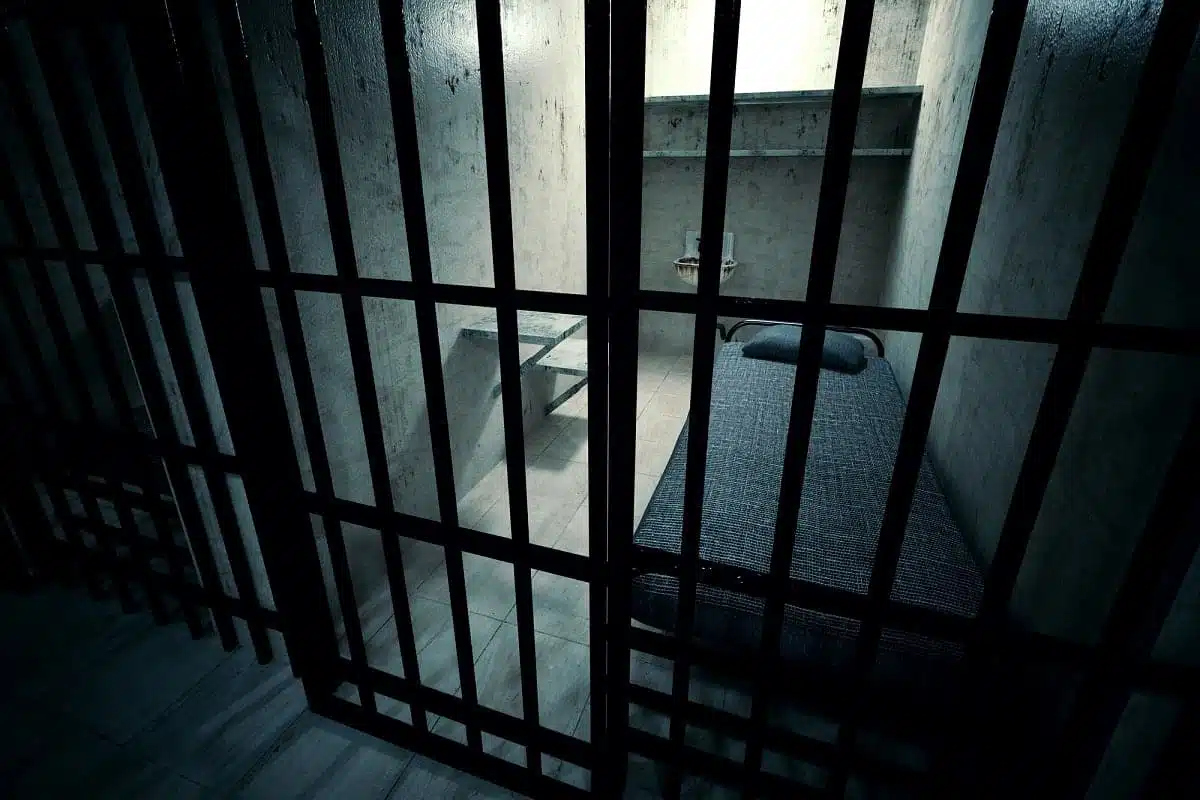 Тюрьма изображение