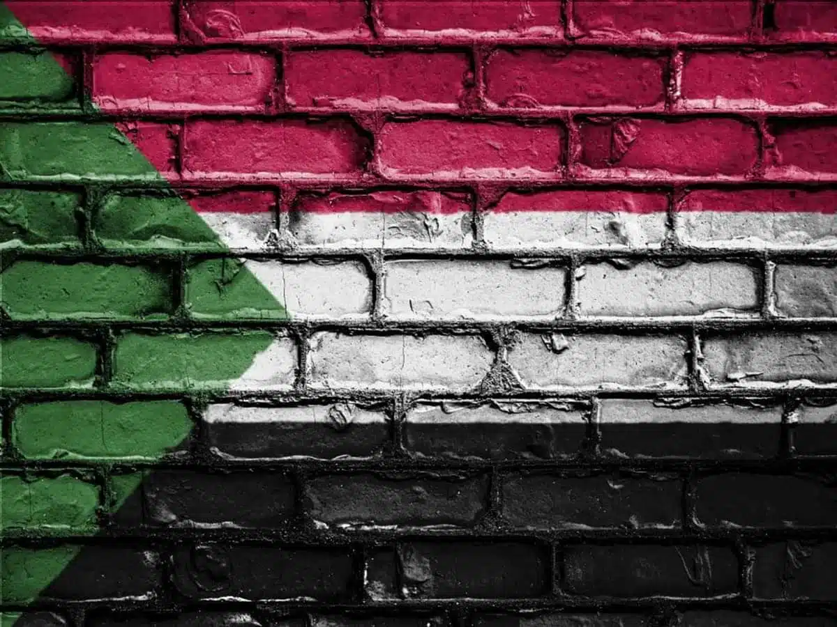 Судан флаг