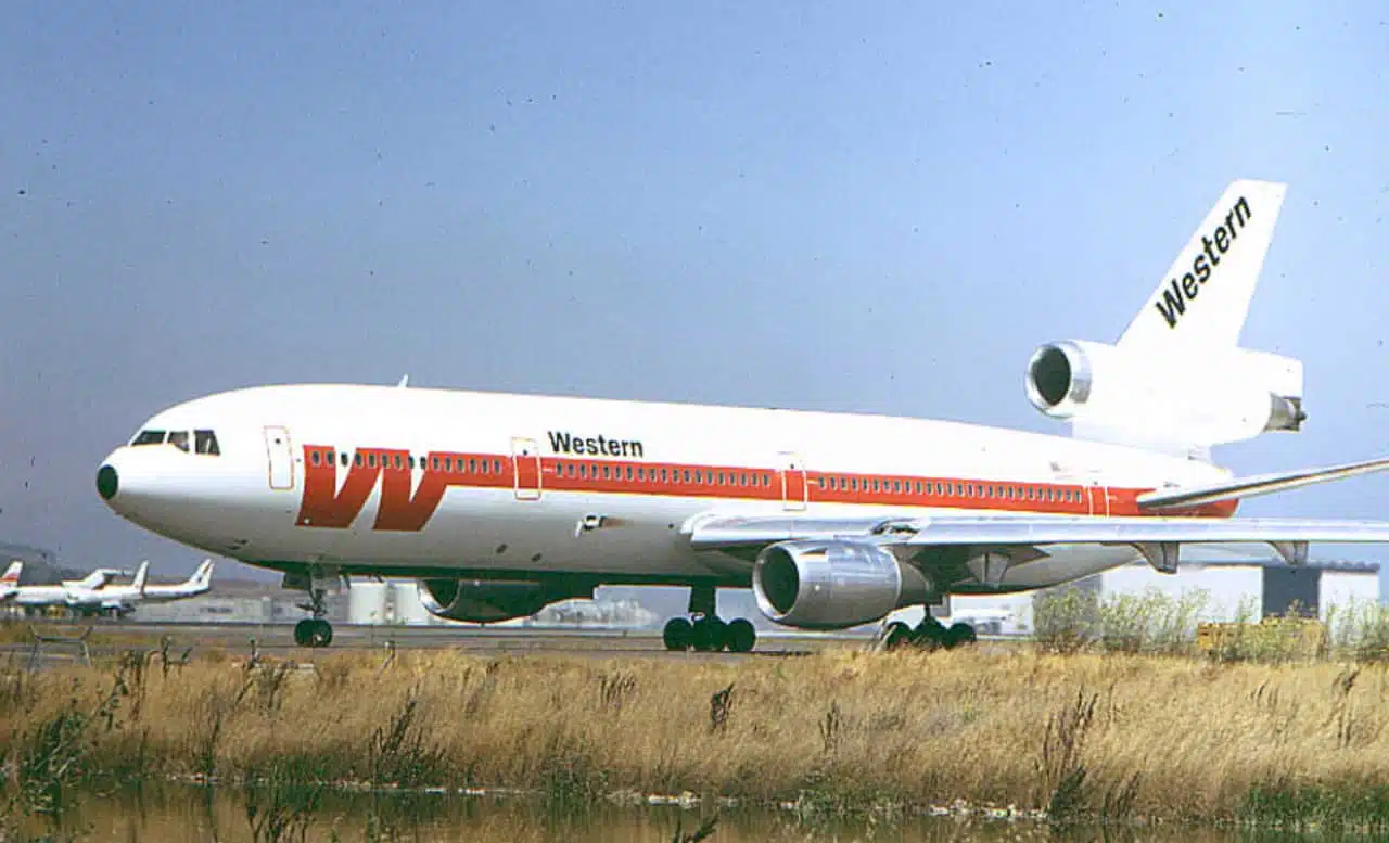 DC-10-10 авиакомпании Western Airlines фото