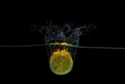 Вода с лимоном фото