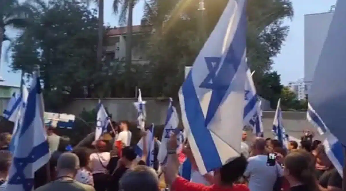 Протесты в Израиле скриншот