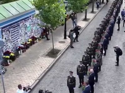 Главы МИД стран-членов ЕС почтили память украинских героев у Стены Памяти в Киеве