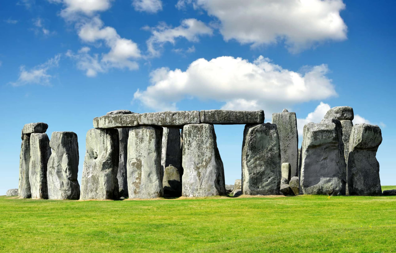 New research reveals origin of Stonehenge sarsen stones from West Woods, scientists say